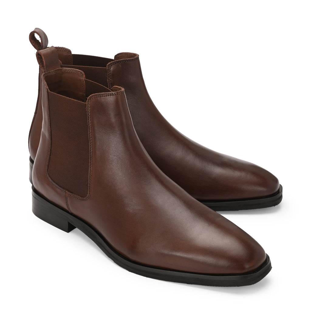 Comfortable Brown Crust Leather Chelsea Boots for Men
